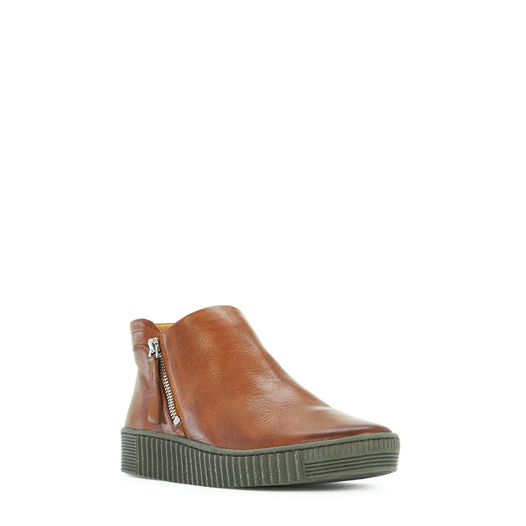 Jovia Flat Ankle Boots