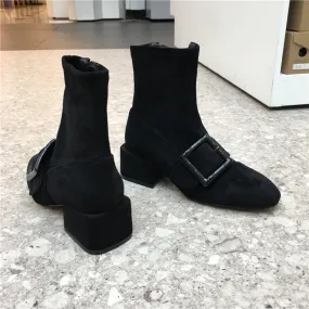 LUXE SEVEN DESIGN BIG BUCKLE DETAIL ANKLE BOOTS